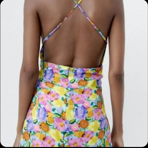ZARA- Backless floral romper mini ( skort / dress ) - Picture 2 of 9